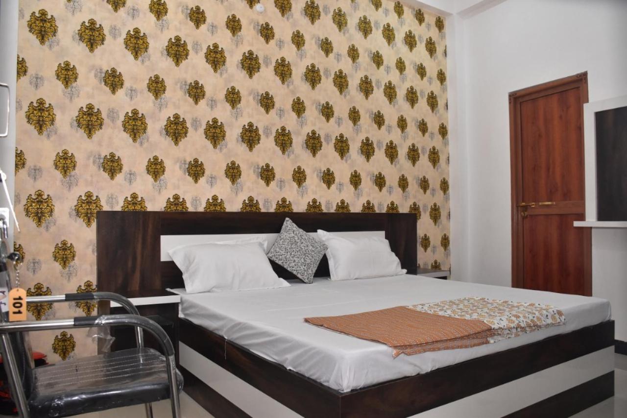 Shree Gorakhnath Guest House Ayodhya Екстериор снимка