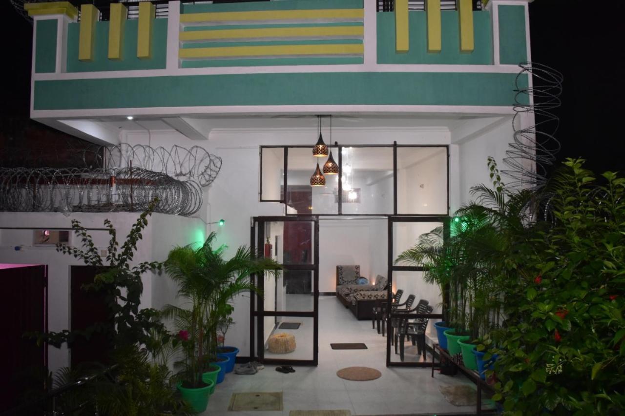 Shree Gorakhnath Guest House Ayodhya Екстериор снимка