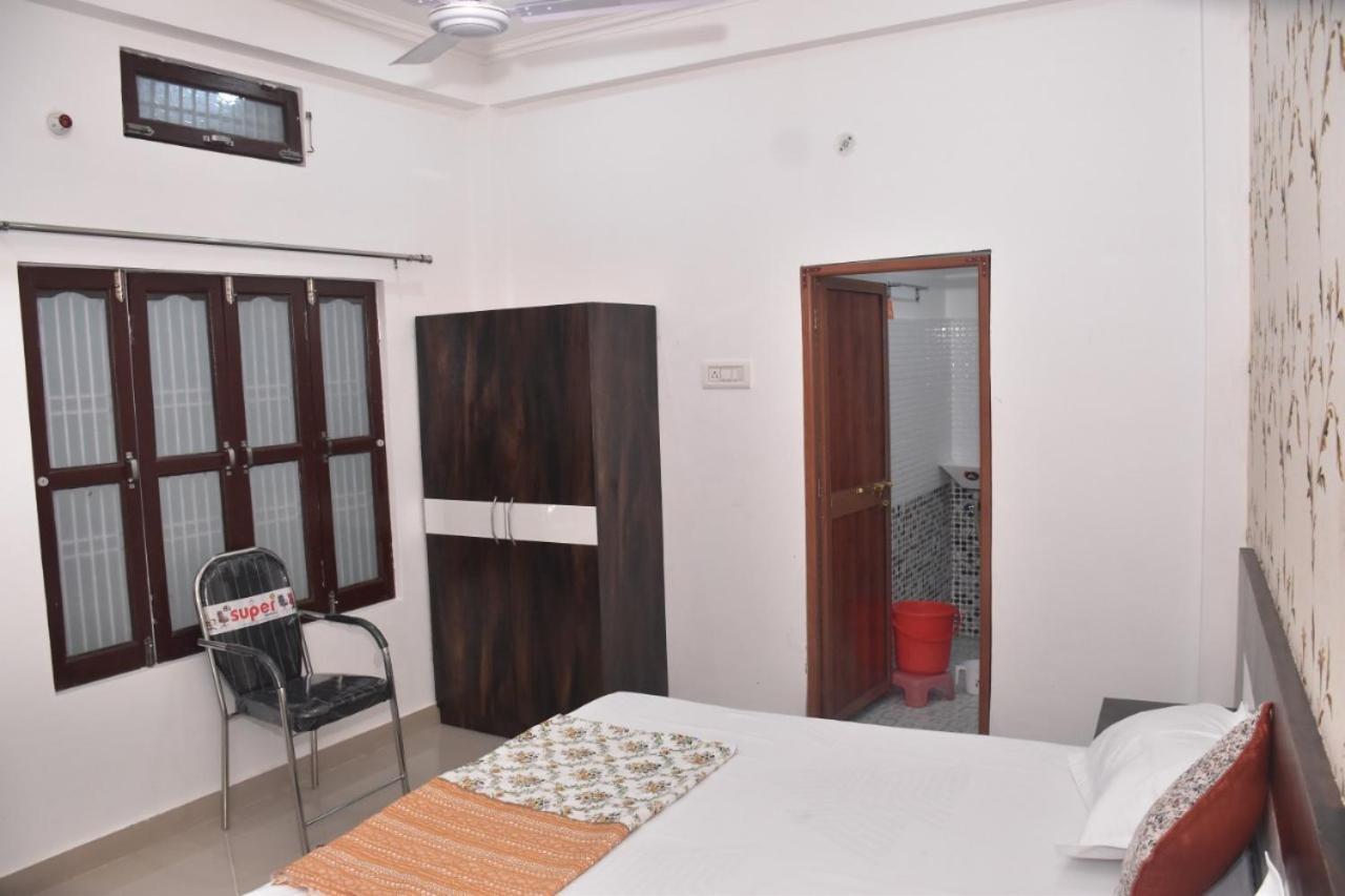 Shree Gorakhnath Guest House Ayodhya Екстериор снимка