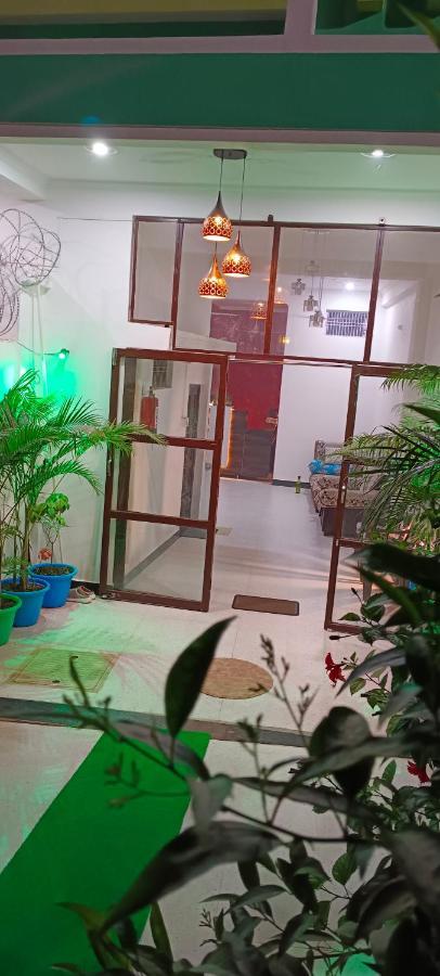 Shree Gorakhnath Guest House Ayodhya Екстериор снимка