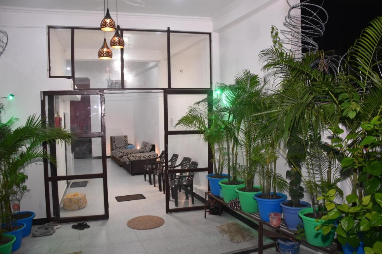 Shree Gorakhnath Guest House Ayodhya Екстериор снимка