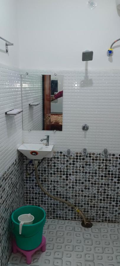 Shree Gorakhnath Guest House Ayodhya Екстериор снимка