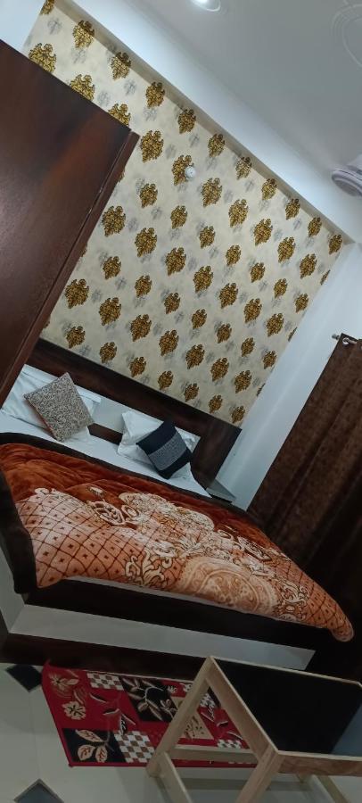 Shree Gorakhnath Guest House Ayodhya Екстериор снимка