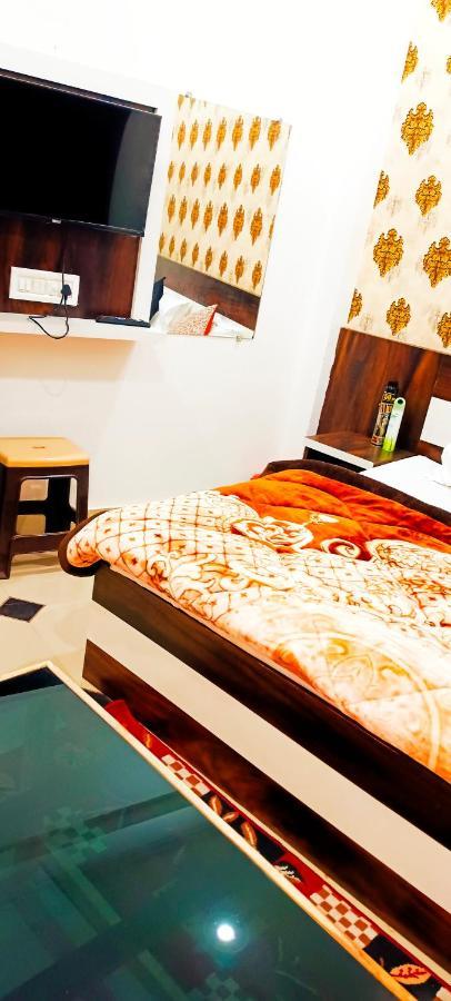 Shree Gorakhnath Guest House Ayodhya Екстериор снимка