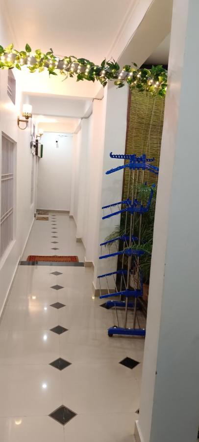 Shree Gorakhnath Guest House Ayodhya Екстериор снимка