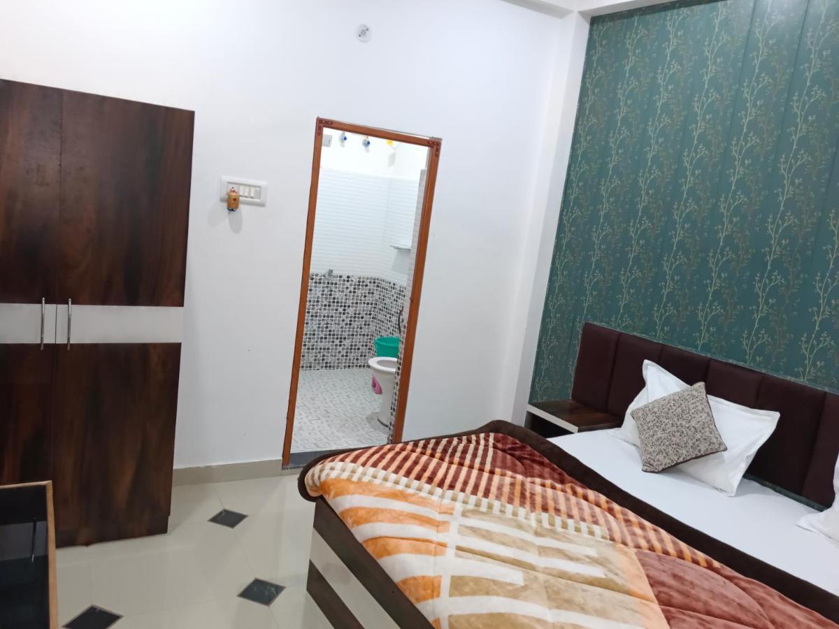 Shree Gorakhnath Guest House Ayodhya Екстериор снимка