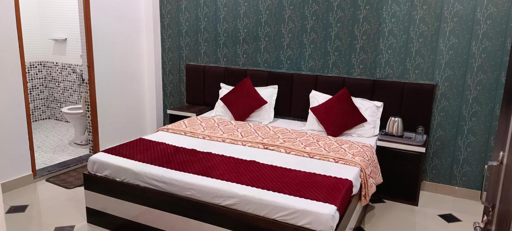 Shree Gorakhnath Guest House Ayodhya Екстериор снимка
